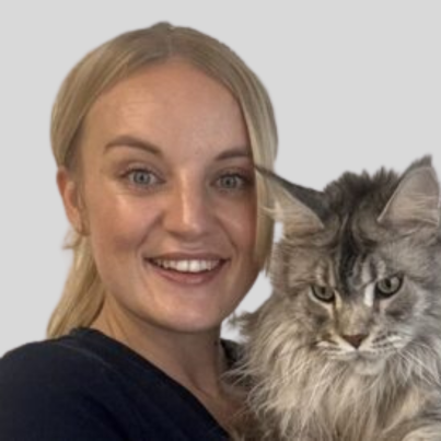 Emma Briggs - Veterinary Nurse - Blue Bell Vets